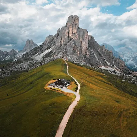 Lägenhet Esperienza Unica Al Passo Giau - Con Vista Panoramica